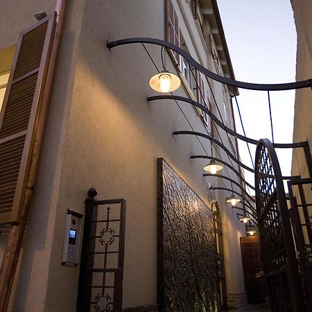 Molcho Neve Tzedek Apartment Tel Aviv Bagian luar foto